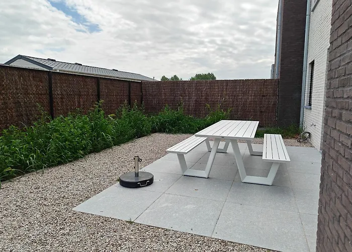 Maison Atlantis * ניופורט